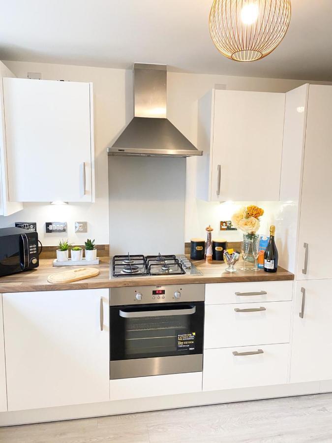 Tudors Esuites 3 Bed House Garden & Netflix Birmingham Esterno foto